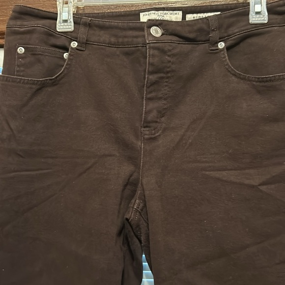 Women’s Jones New York Sport With Shape Control Jeans - Picture 2 of 4